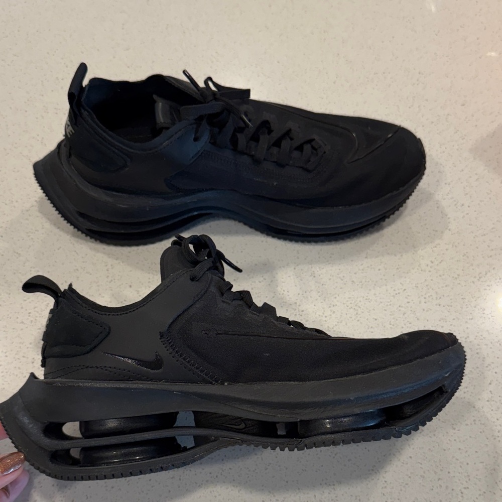Nike Zoom Double Stacked Women’s - Triple Black